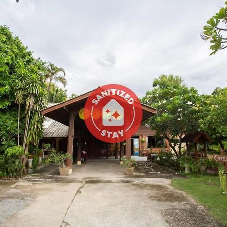 Oyo 909 Guiding Star Resort Csiangmaj Kültér fotó