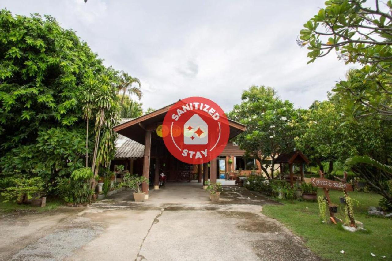 Oyo 909 Guiding Star Resort Csiangmaj Kültér fotó