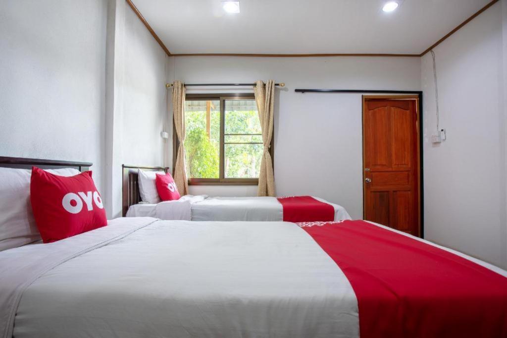 Oyo 909 Guiding Star Resort Csiangmaj Kültér fotó