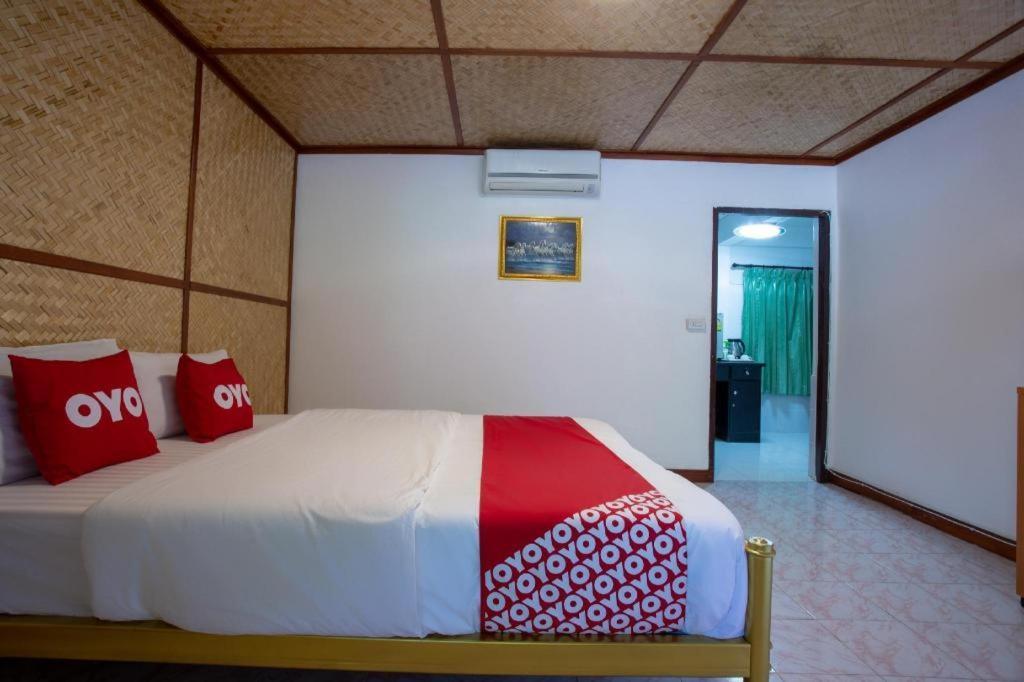 Oyo 909 Guiding Star Resort Csiangmaj Kültér fotó